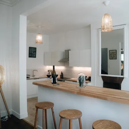 La Maison Sur La Loire A Deux Pas Du Coeur De Tours