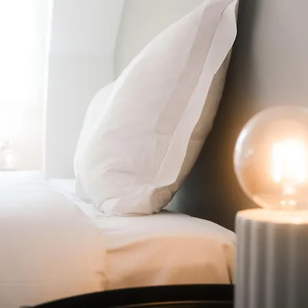 La Maison Sur La Loire A Deux Pas Du Coeur De Tours